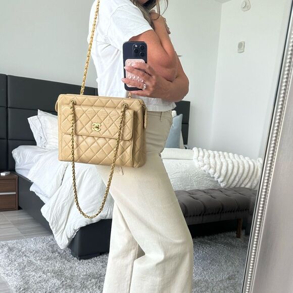 Chanel Caviar Vintage Tote Bag with Double chain straps - Picture 17 of 17